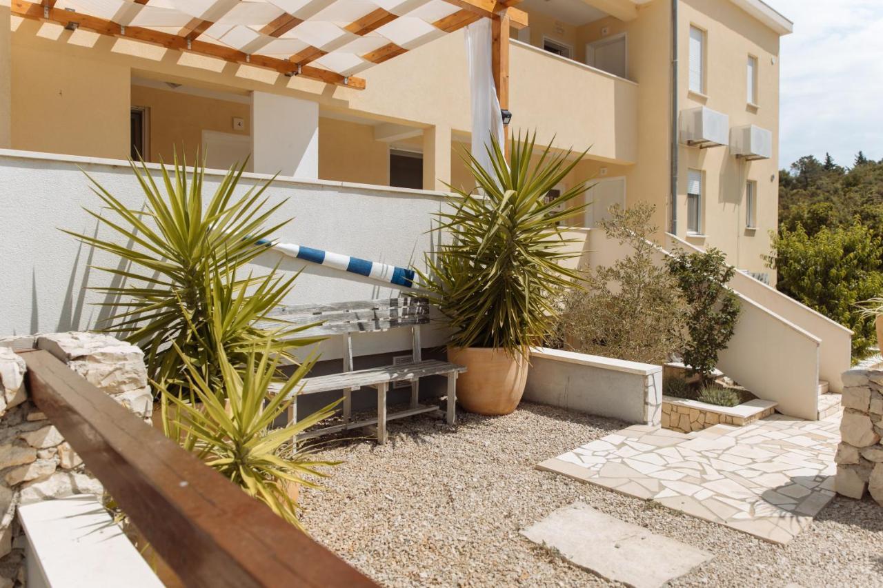 Kis Residence - Adults Only Kneza Buitenkant foto