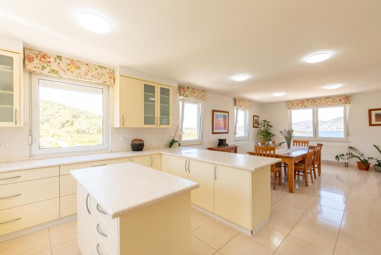 Kis Residence - Adults Only Kneza Buitenkant foto